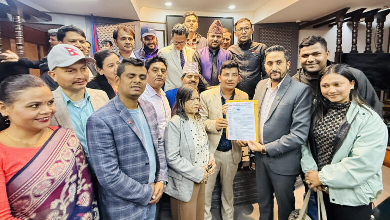 डिजिटल मिडिया नयाँ मूलधार हो : सञ्चारमन्त्री खरेल